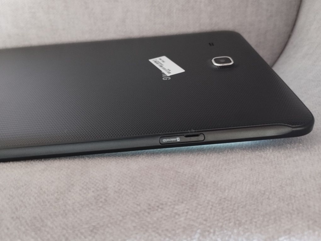 Планшет Samsung Galaxy Tab E 9.6 SM-T560 8GB Black