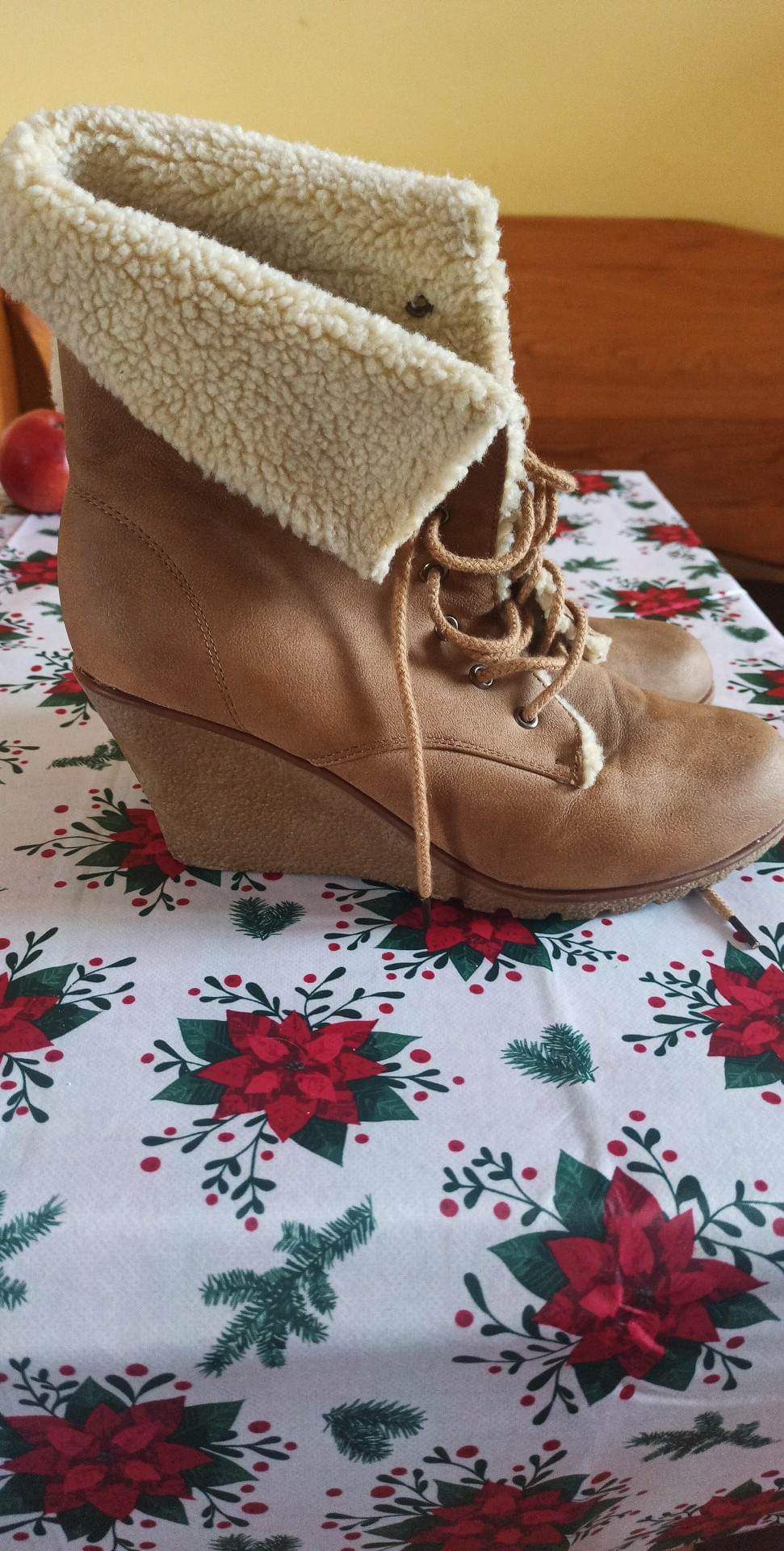 Kozaki zimowe, buty ocieplane damskie, botki na koturnie, 40