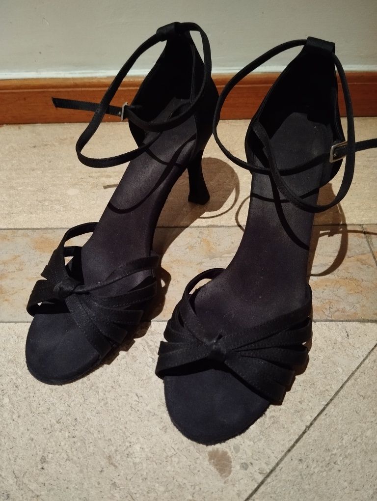 Sandálias de dança em cetim preto, n° 40