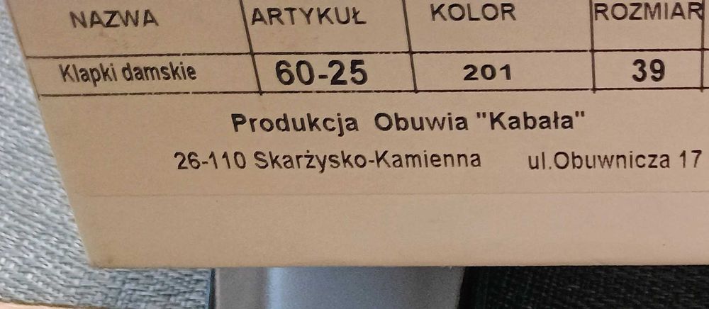 Klapki damskie na obcasie