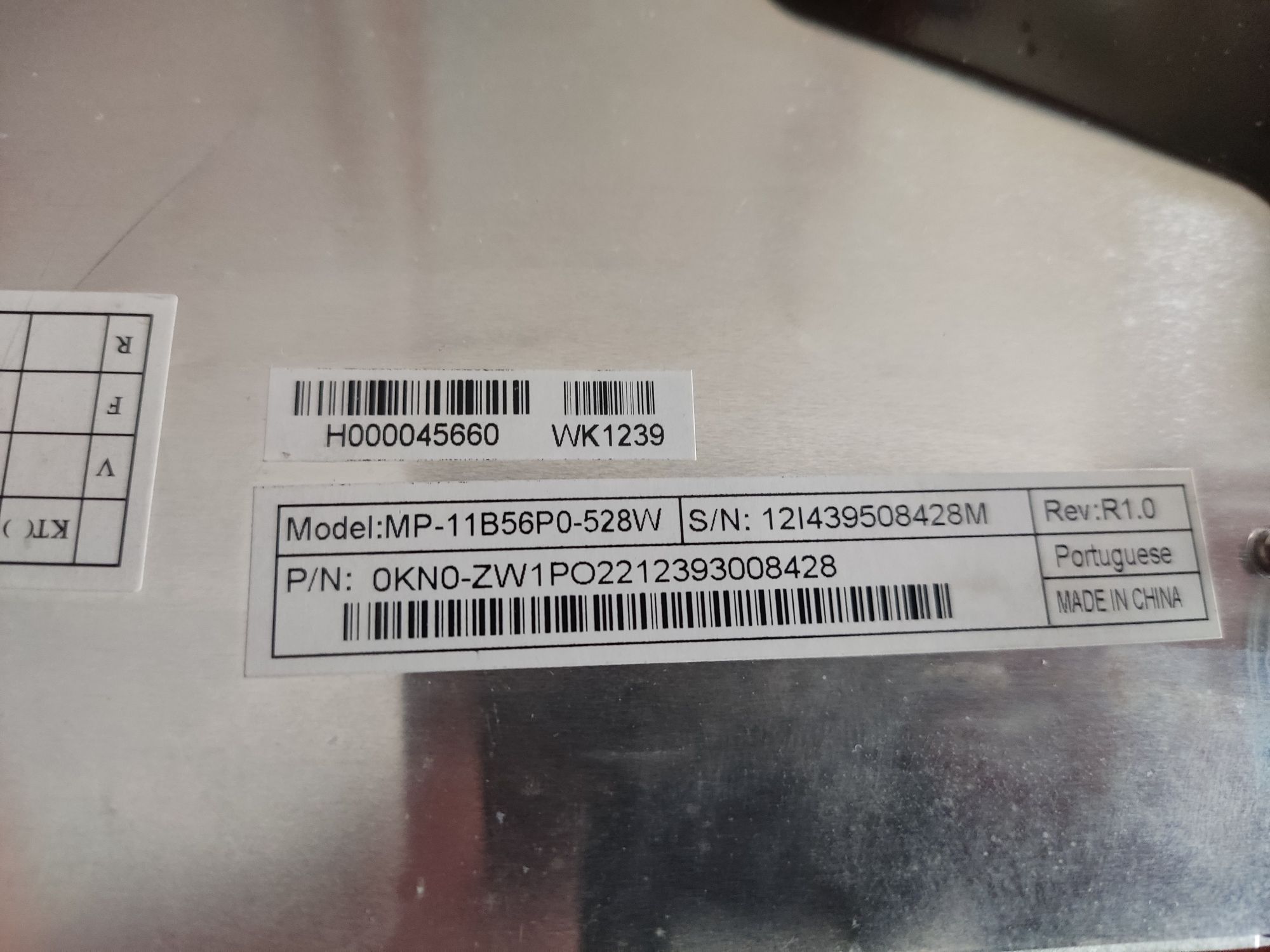 Teclado portátil Toshiba C855D usado em bom estado