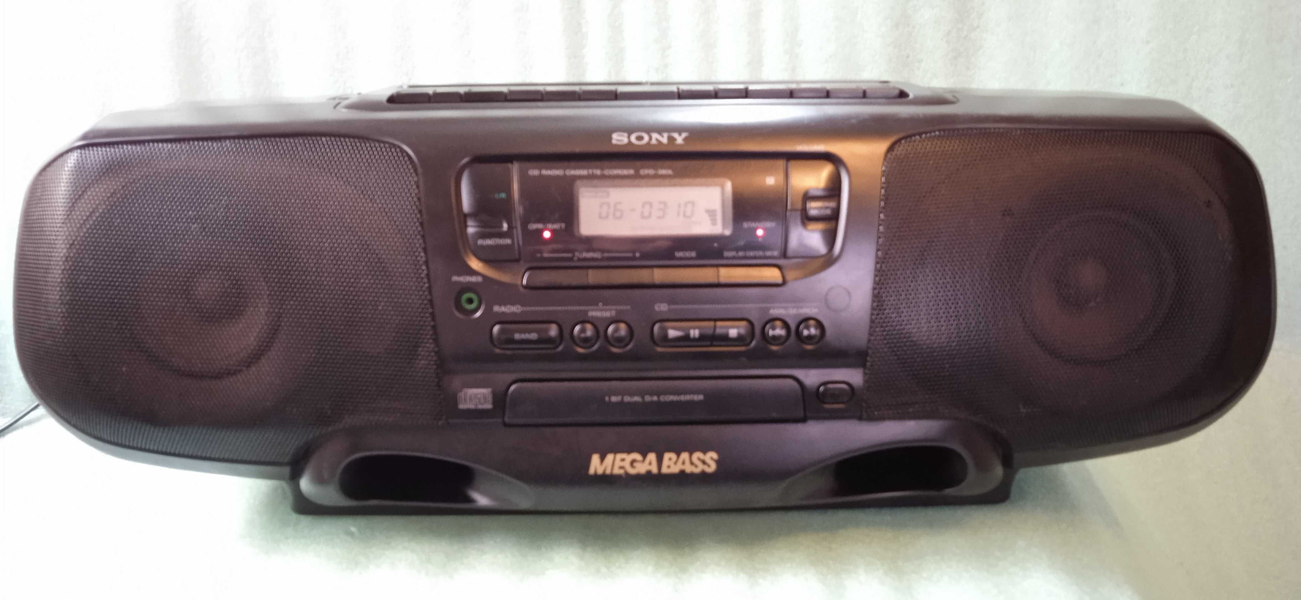 Radiomagnetofon z CD Sony