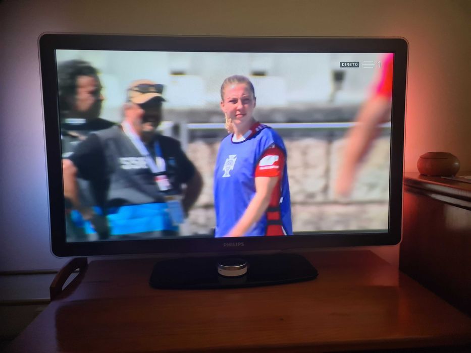 Tv Philips 40 polegadas com Ambilight