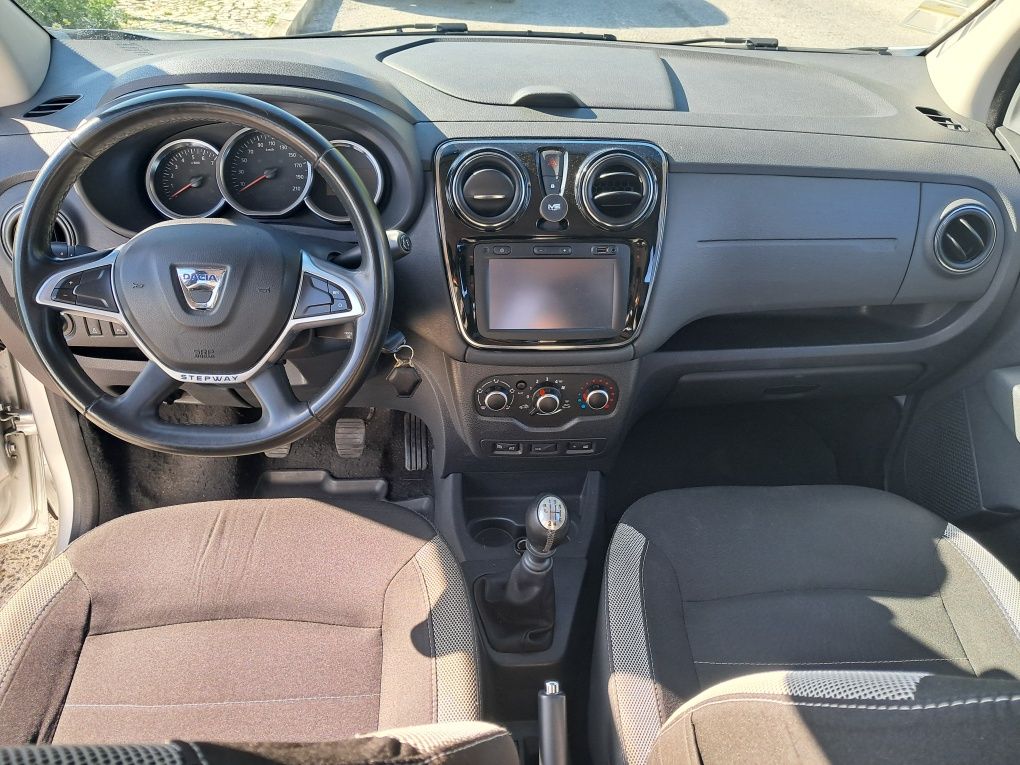 Dacia lodgy com IVA dedutível