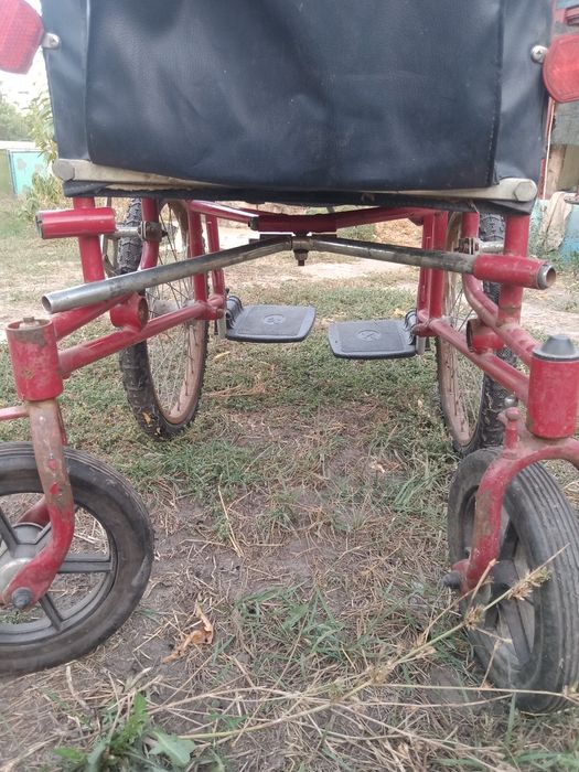 Продаю инвалидную коляску.