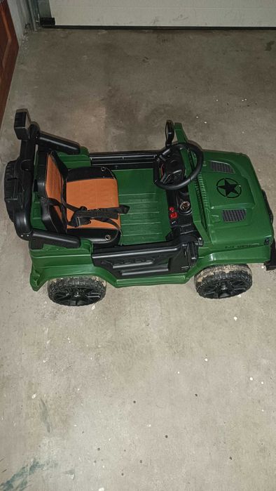 Auto na akumulator 4x4