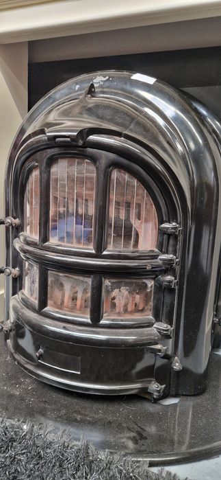 Kominek - piec opalany drewnem