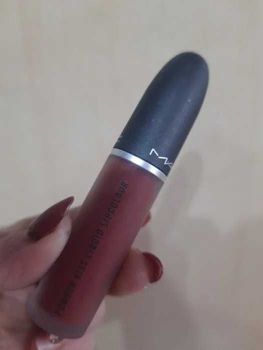 MAC Powder Kiss Liquid Lipcolour