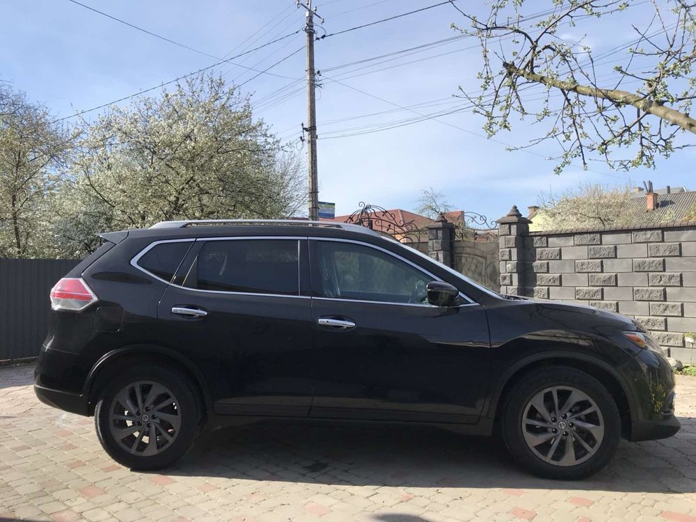 Продам Nissan Rogue 2016 2.5 Бензин