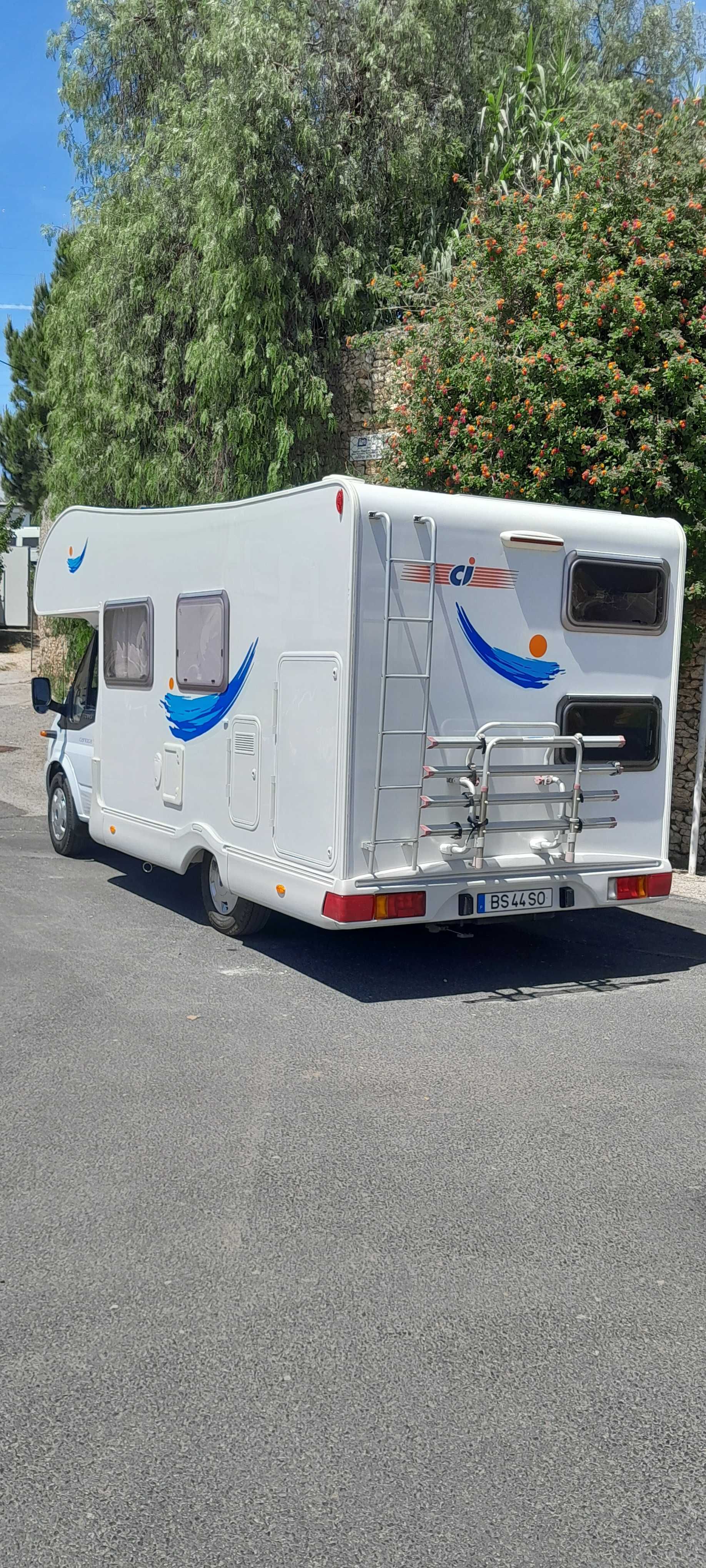 Autocaravana Ford Transit 2.2 Tdci