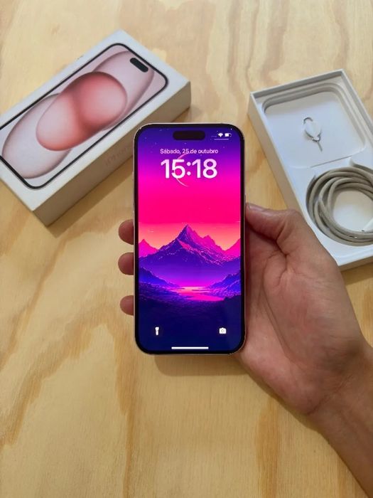iPhone 15 128gb rosa quase novo