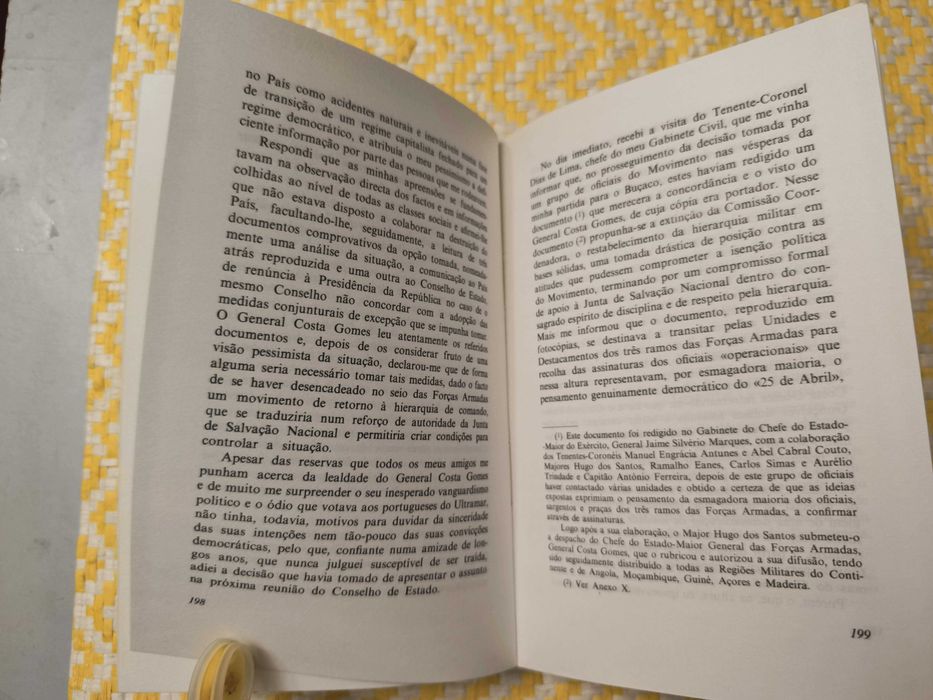 PAÍS SEM RUMO – 
António de Spínola