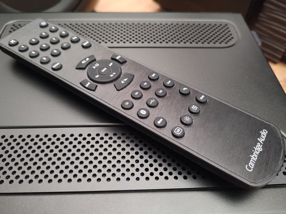 Cambridge Audio One wzmacniacz system muzyczny Bluetooth CD przewody