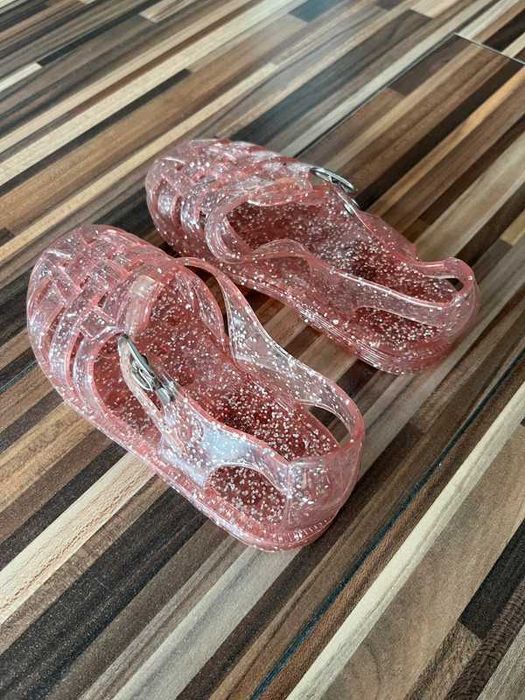 Sandálias caranguejo GAP rosa glitter (US 9 EU 25)