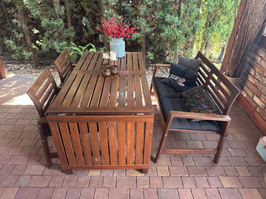 Sprzedam zestaw mebli ogrodowych drewnianych