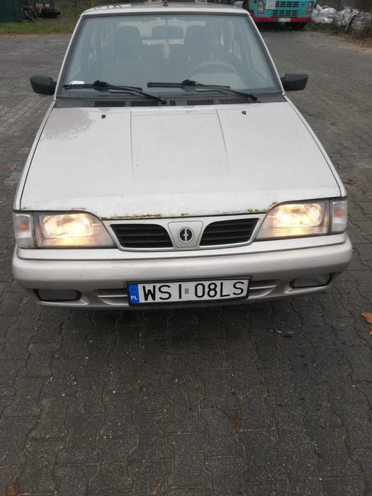 Polonez Caro 1,6