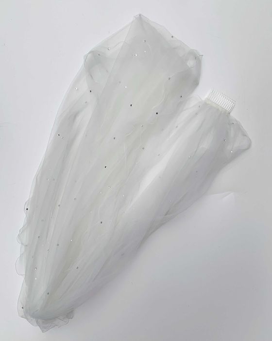 Welon Biały Długi Cyrkonie Tiul Kryształki 224 cm