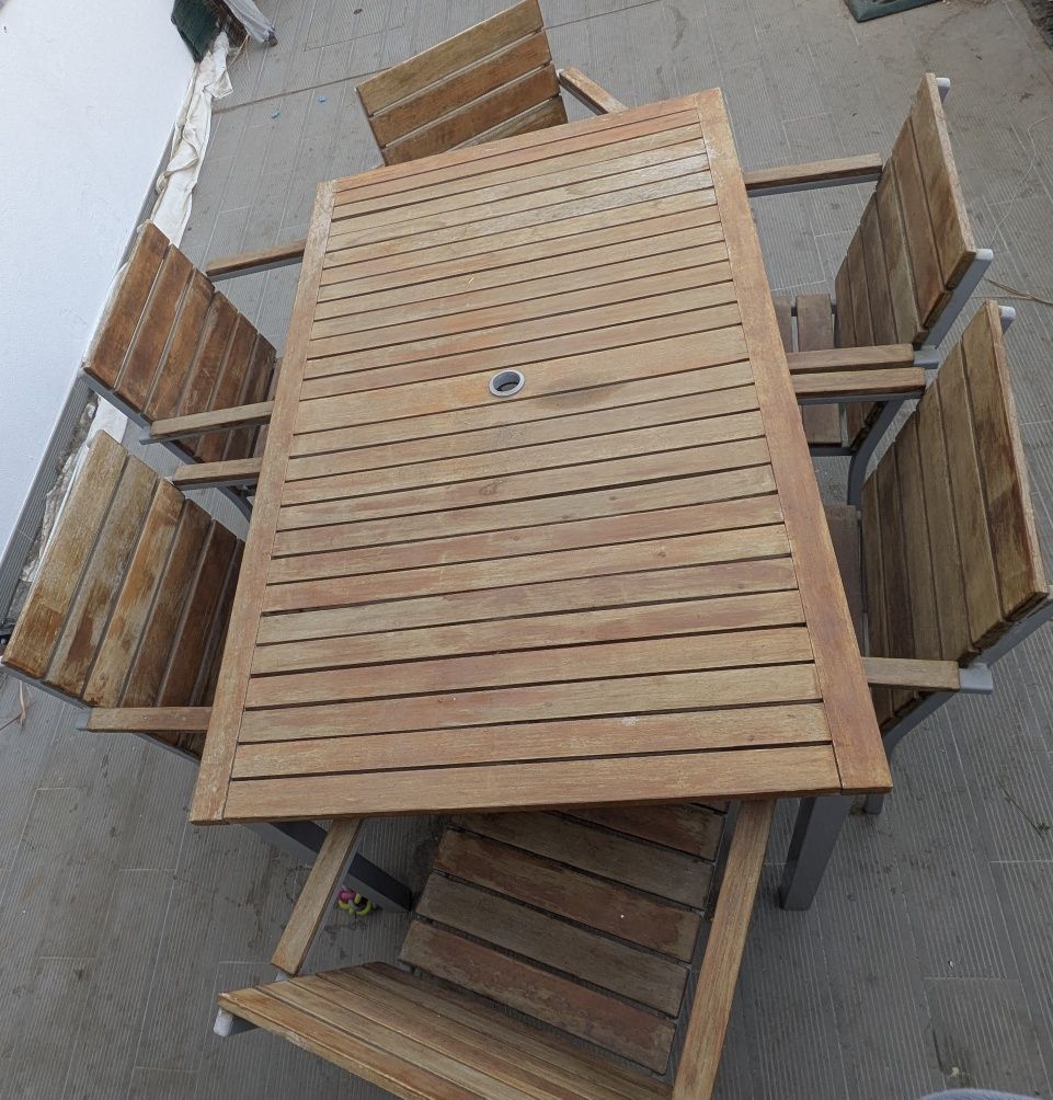 Conjunto jardim - mesa e cadeiras