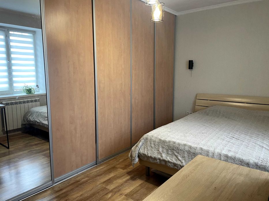 Здається квартира довгостроково 3 кімнати