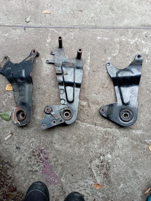 Колеса  диск на мопед скутор R12 кронштейн