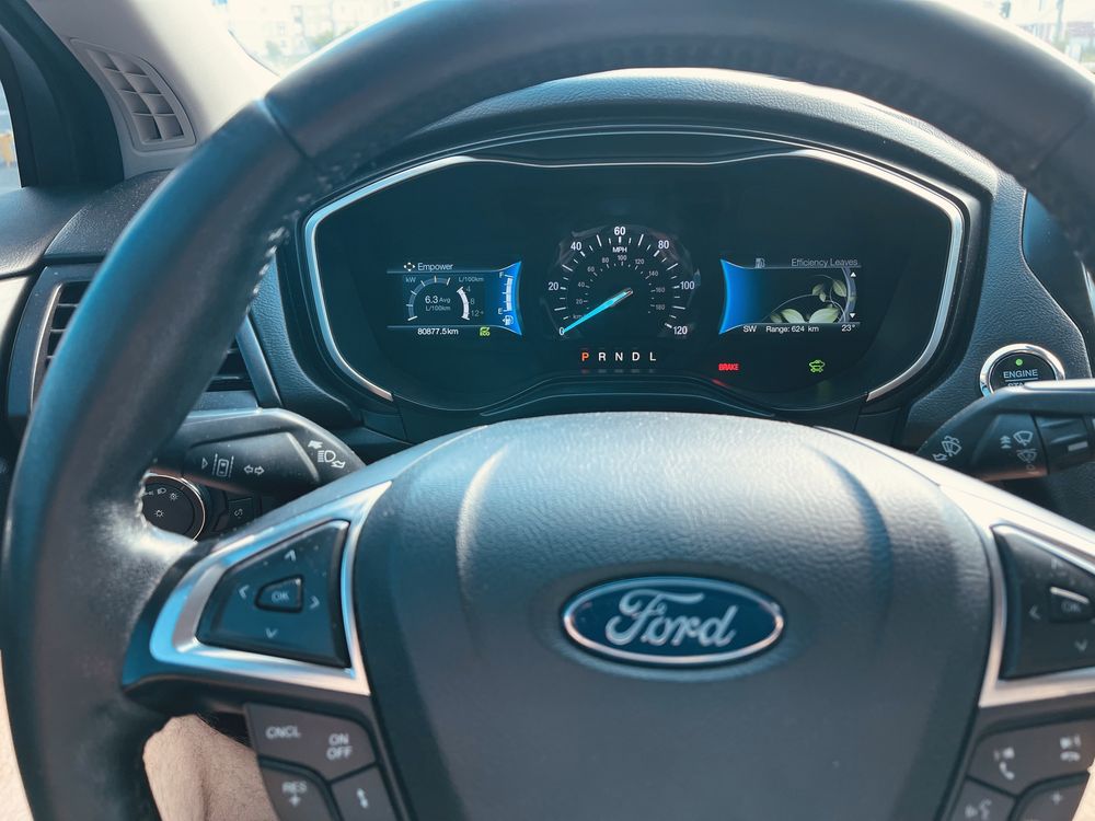 Ford Fusion Titanium Hybrid 2019