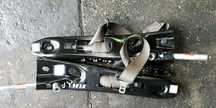 VOLVO XC90 2.4 D PAS NAPINACZ PRAWY LEWY PRZOD  06R