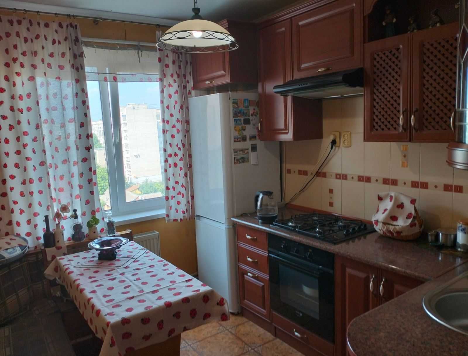 Продам 3к квартиру (3725)