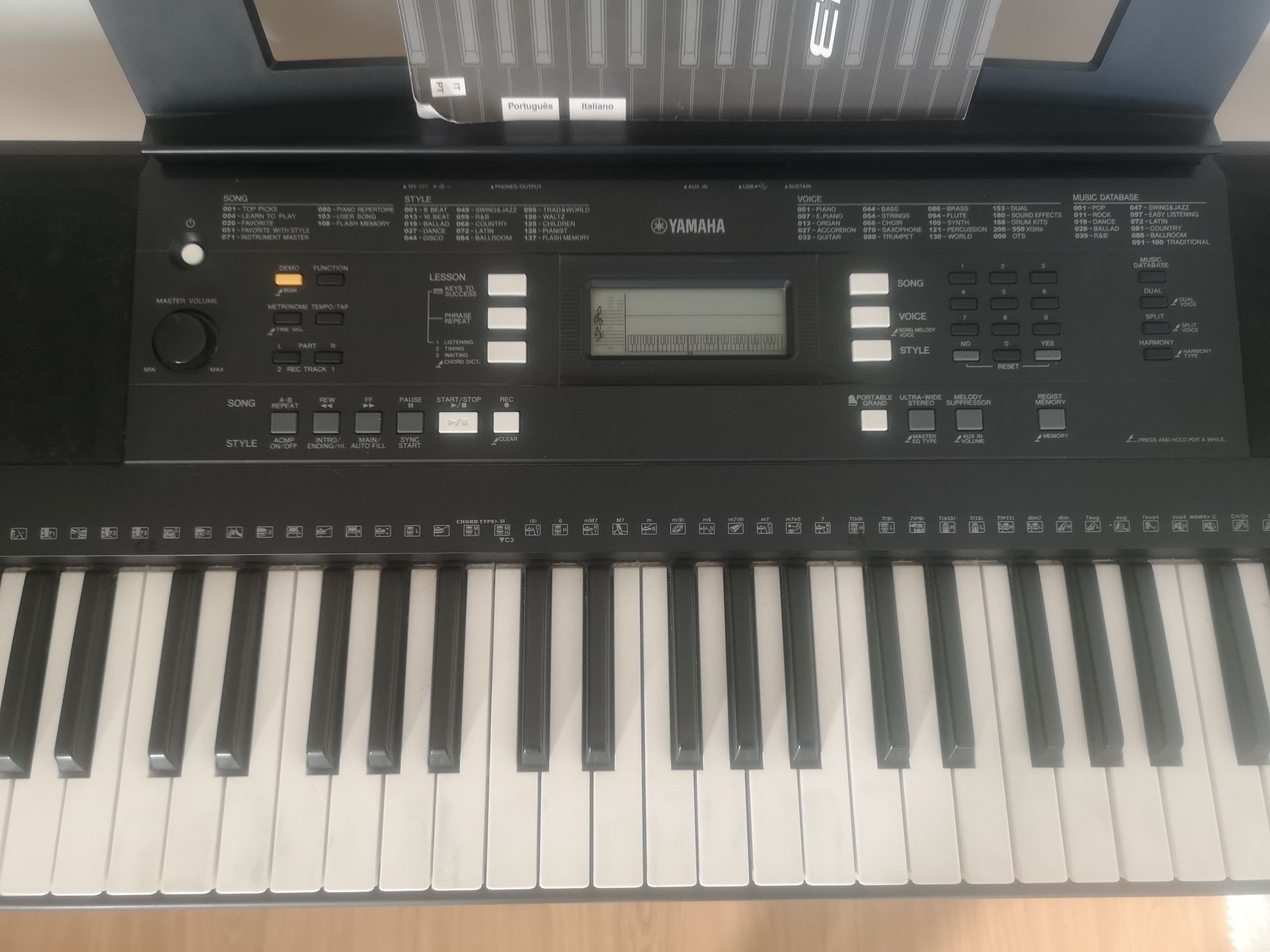 Piano Yamaha E343