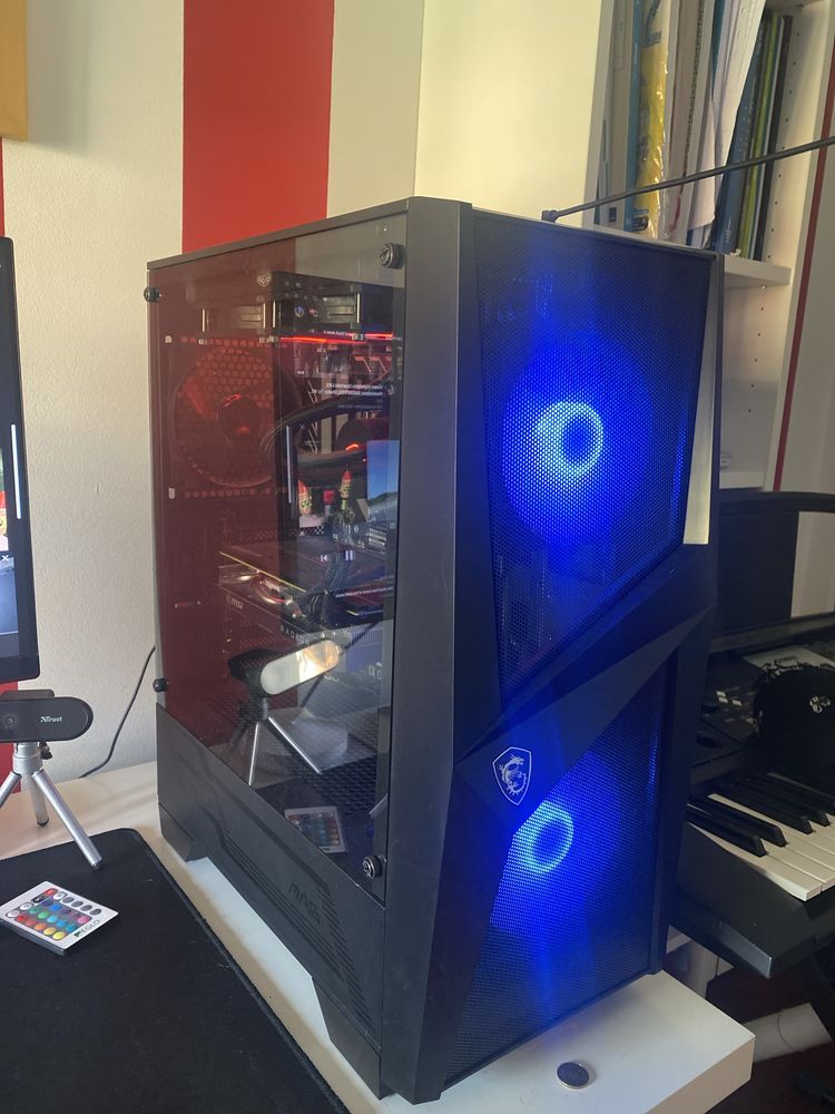 PC Gaming Novo Com todas as caixas dos componentes