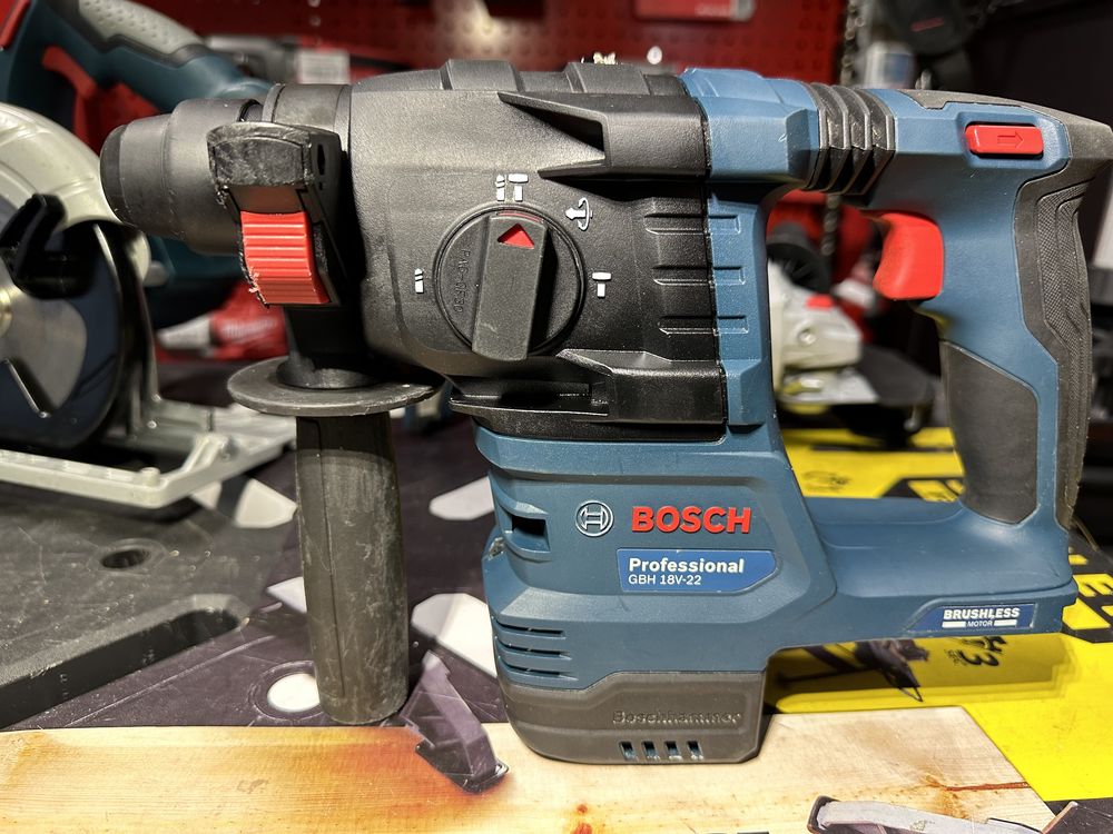 Безщітковий аккумуляторний перфоратор BOSCH gbh 18v-22