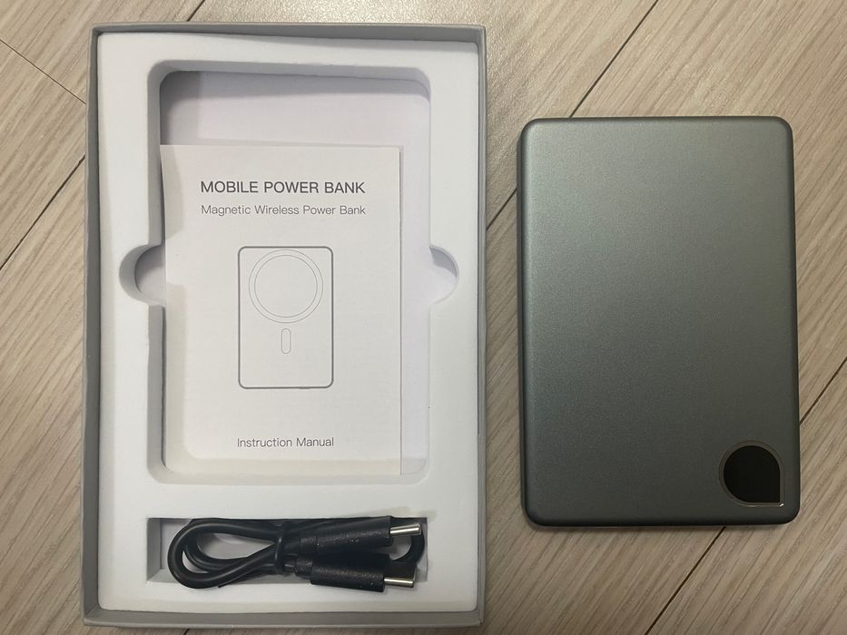 Якісний Павербанк (powerbank) відомого виробника Rocoren 5000mAh MagS