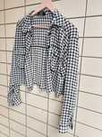 Camisa com transparencia aos quadrados