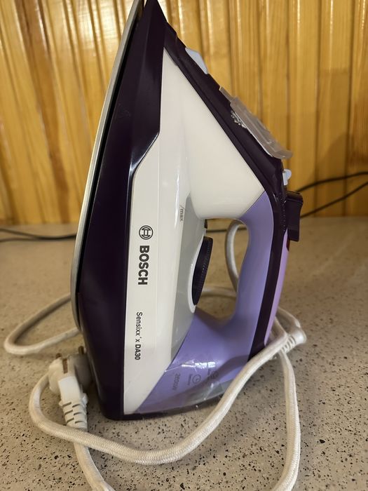 Праска Bosch Sensixx'x DA30 - утюг на запчастини або під ремонт