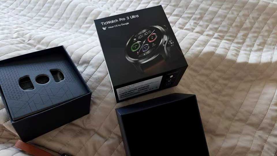 Розумний годинник смарт Mobvoi TicWatch Pro 3 Ultra Bluetooth