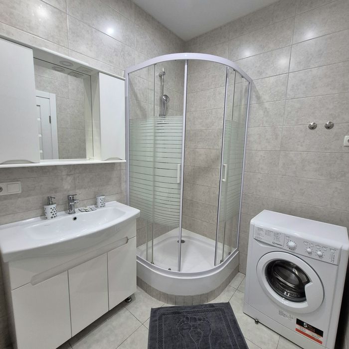 Аркадия. Каманина 16 а. 44 жем.2 ком.люкс. прямой вид моря