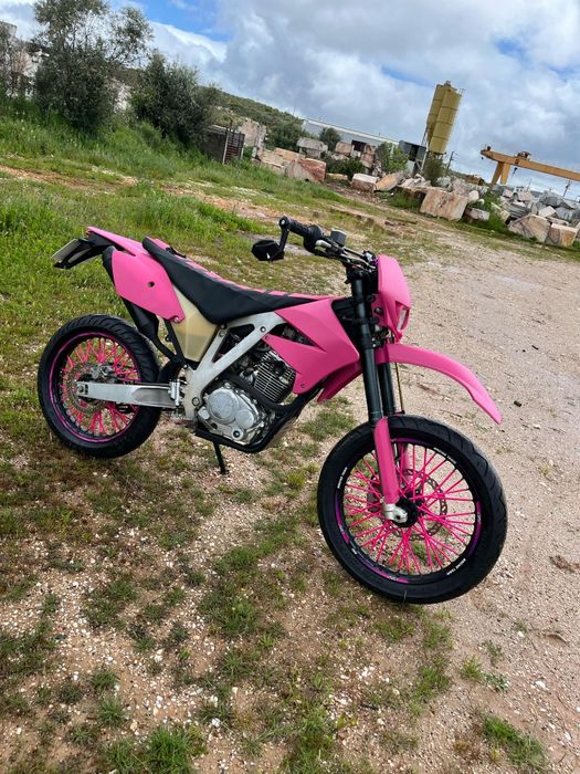 Ajp 125 supermotard
