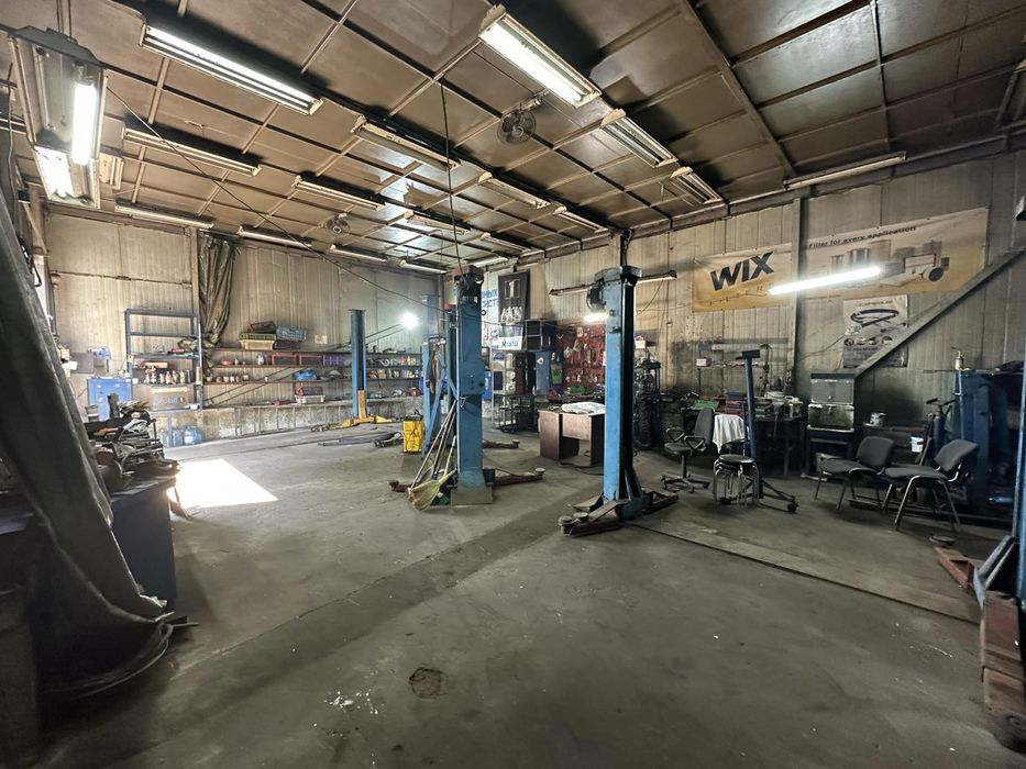 Продам СТО Київ, вул .Заболотного.Без комісії