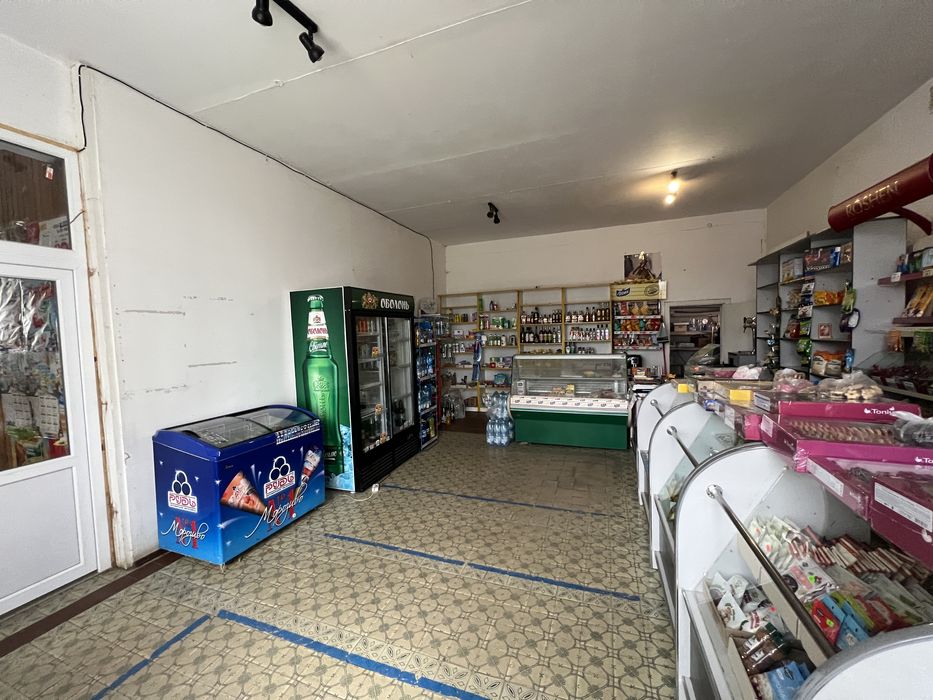 Магазин оренда приміщення