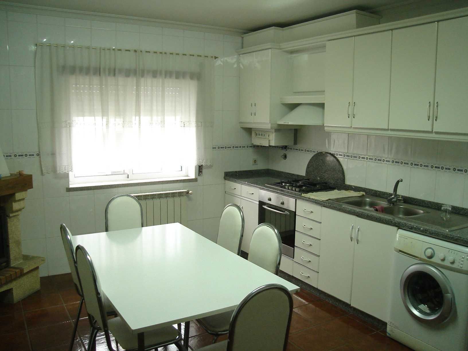 Arrenda-se quarto