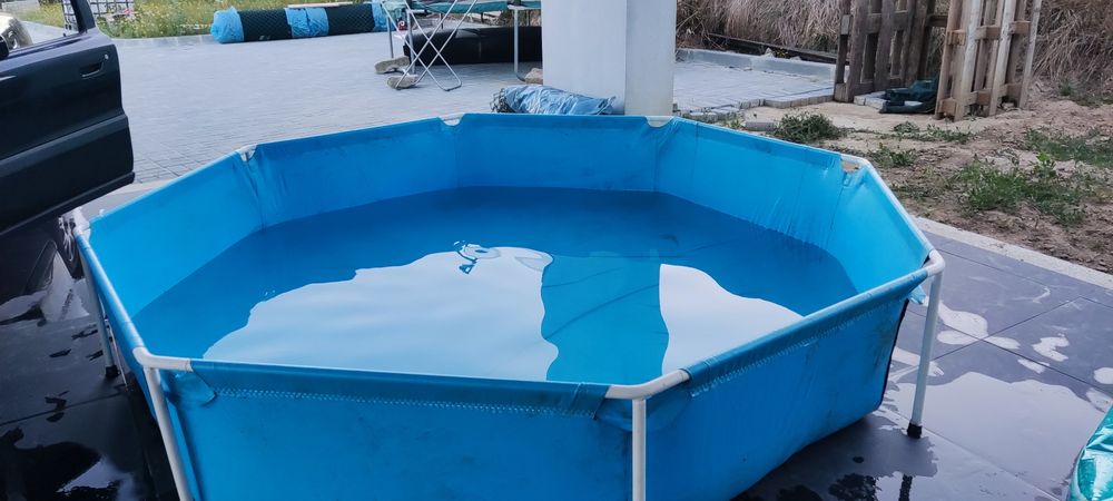 Piscina 2.5 diagonal 0.5 altura