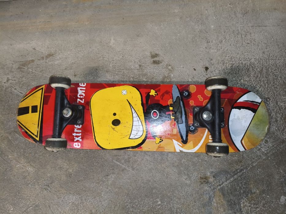 Skate com 4 rodas