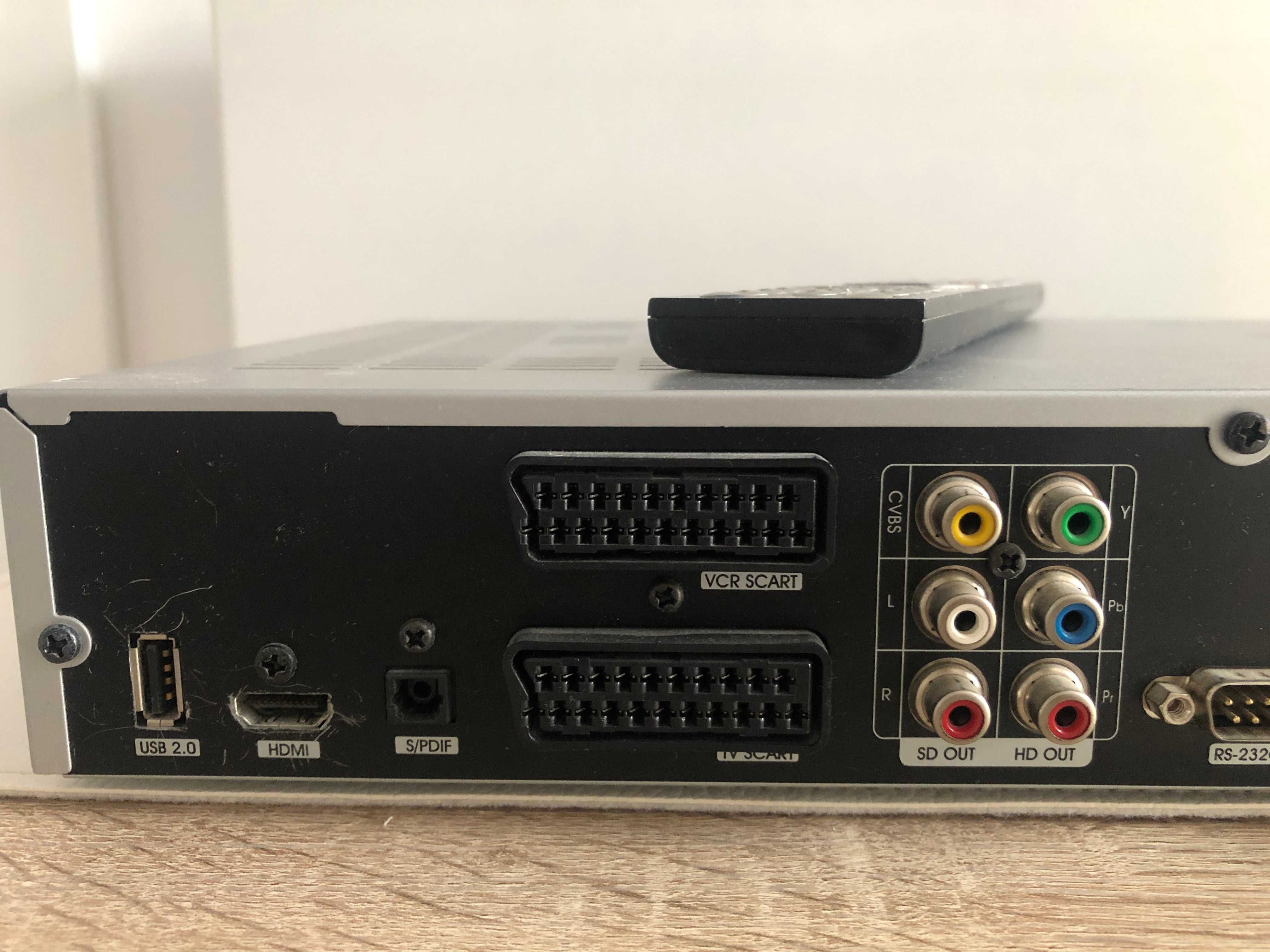 Dekoder satelitarny Ferguson HF-8900 HD