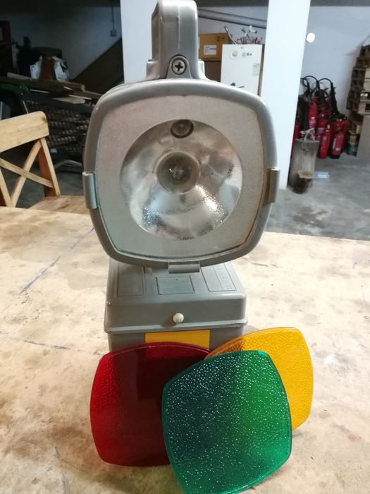 Conjunto de lanternas antigas