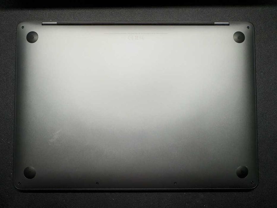 MacBook Pro 13 M1 [2020] 16GB RAM 256 GB SSD TouchBar