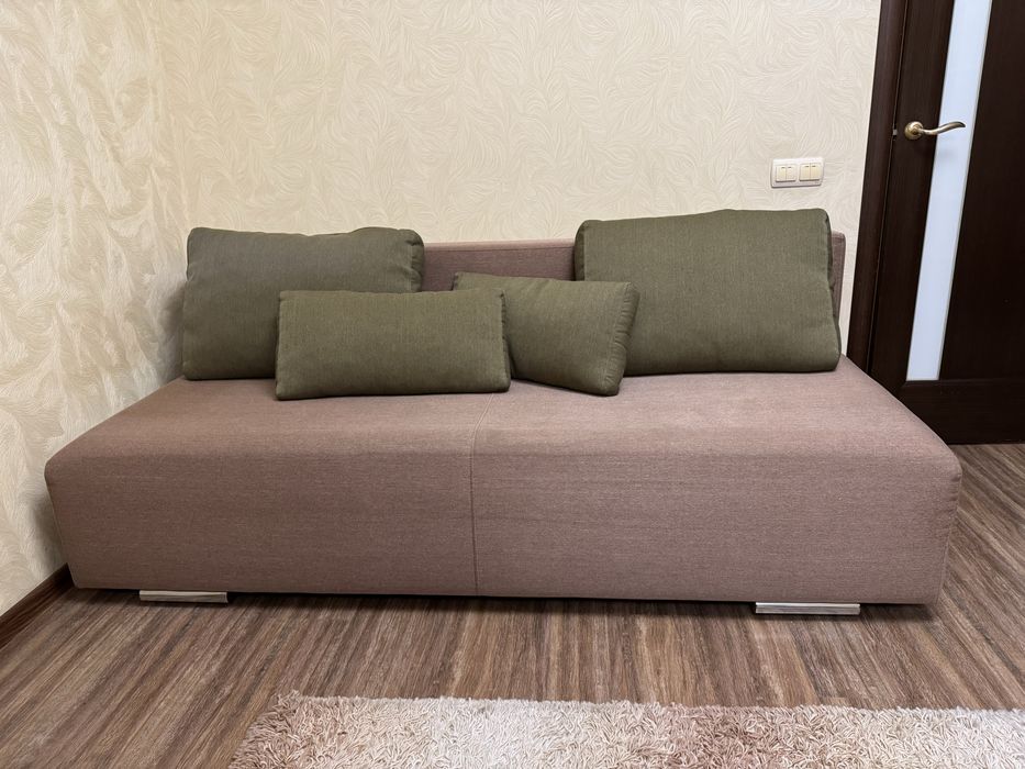 Продам розкладний диван