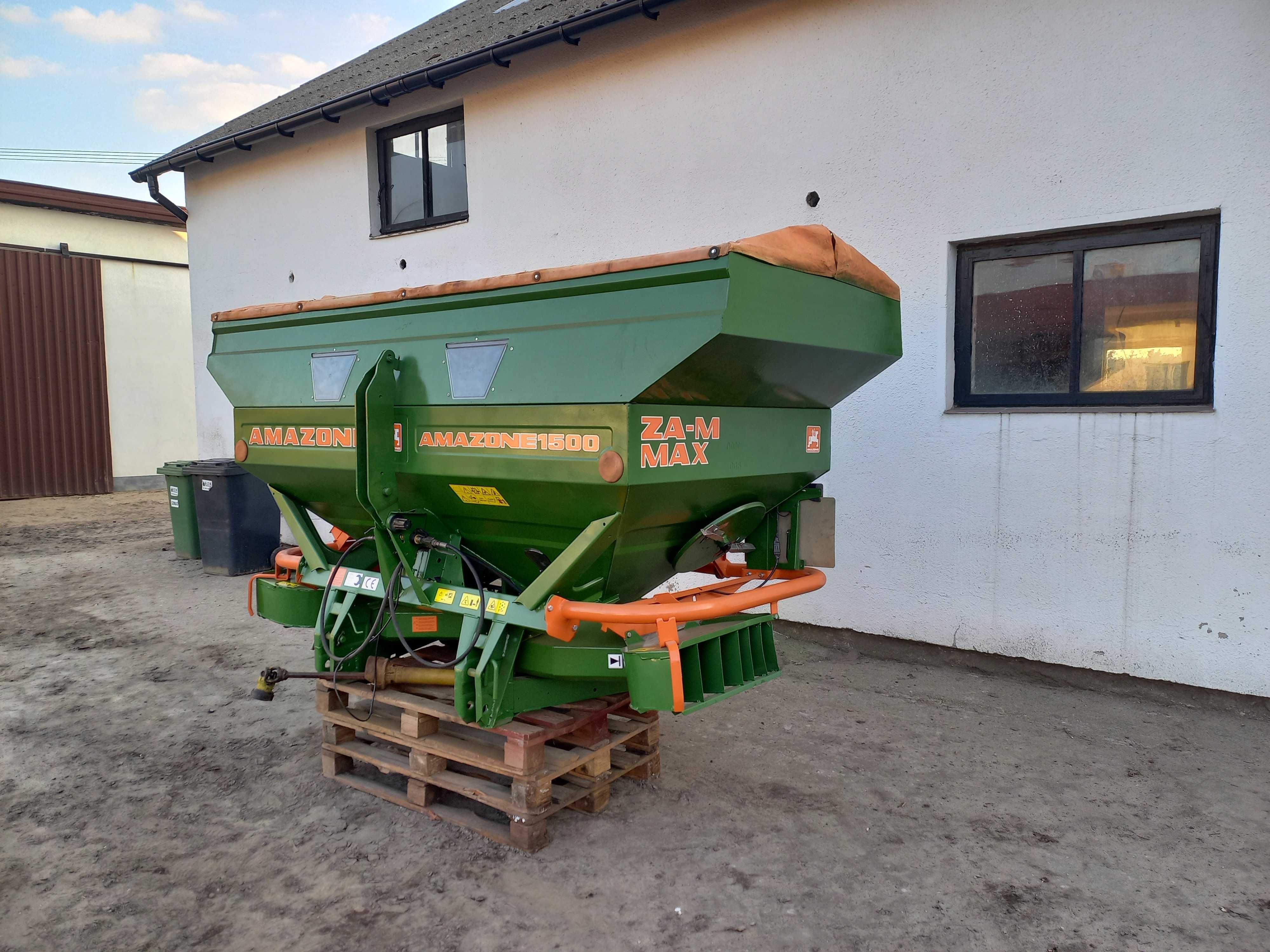 Rozsiewacz Amazone ZA-M Max 1500 L3000