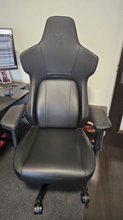 Cadeira Gaming ThunderX3 Core Modern Preta