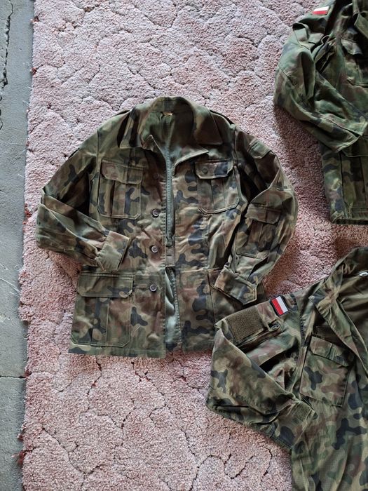 Komplet odzieży wojskowej M/L kurtki x3 spodnie