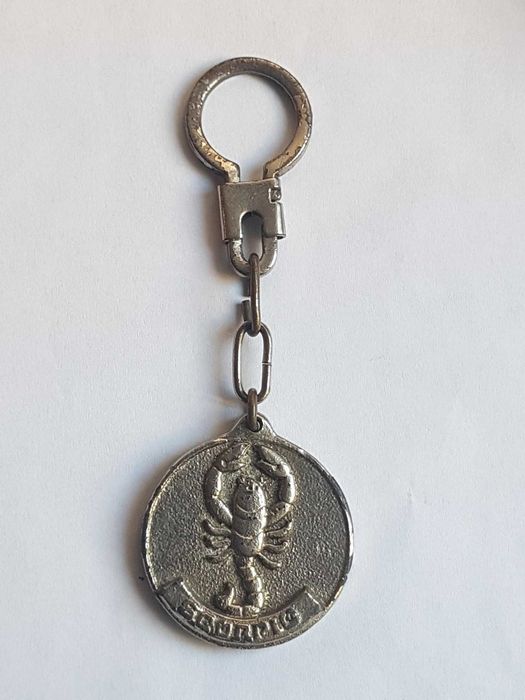 Porta Chaves Antigo Signo Escorpião