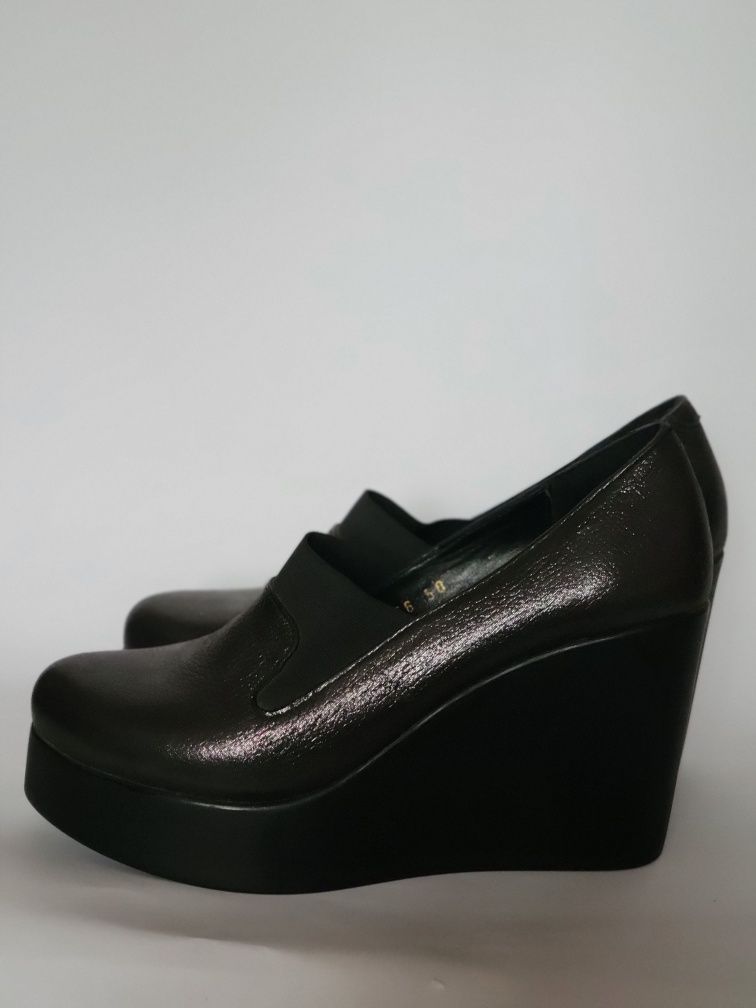 Срібні шкіряні туфлі-черевики donna ricco
